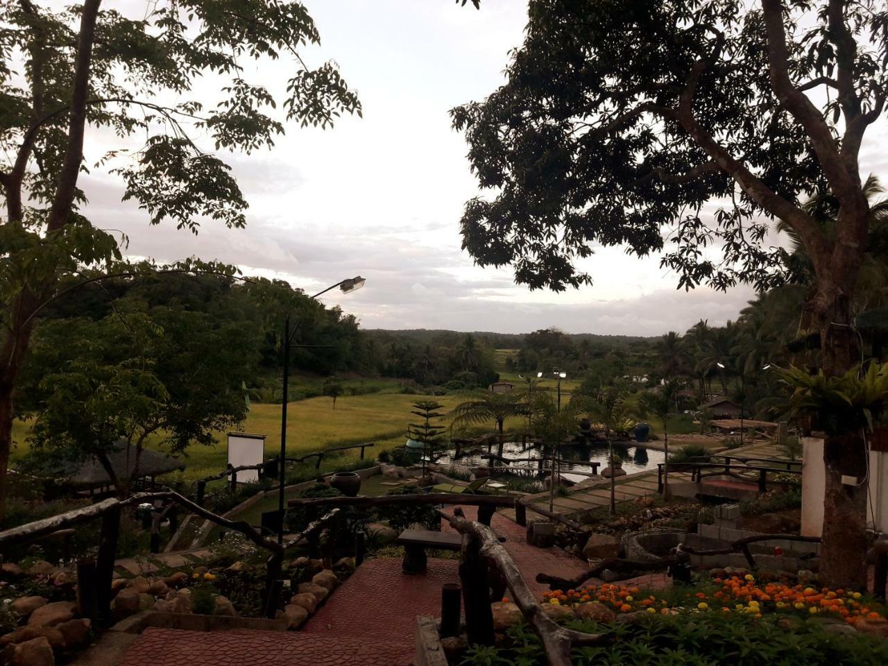 Samkara Restaurant And Garden Resort Lucban Exterior photo